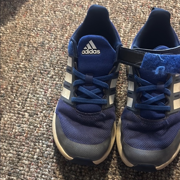Adidas Blue and White Sneakers Sporty Design - Picture 2 of 5